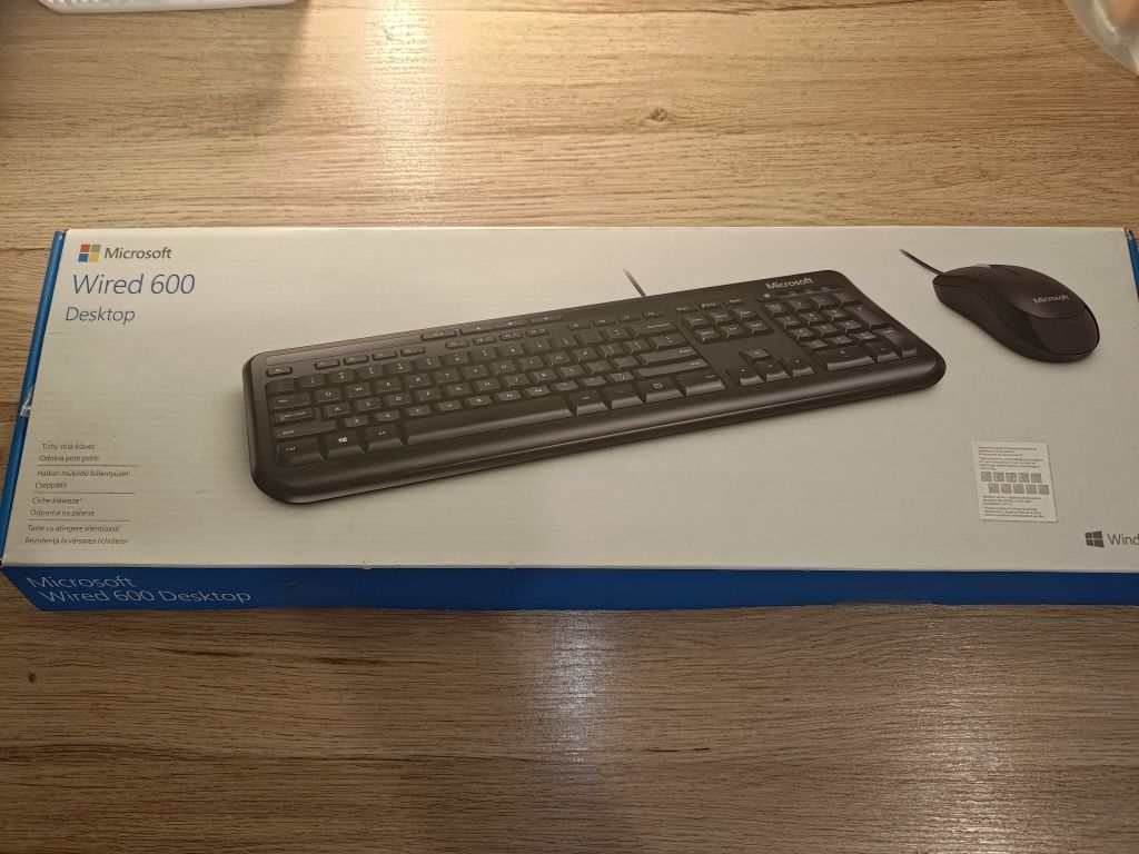 Kit Tastatura + Mouse Microsoft Wired Desktop 600, USB, Negru