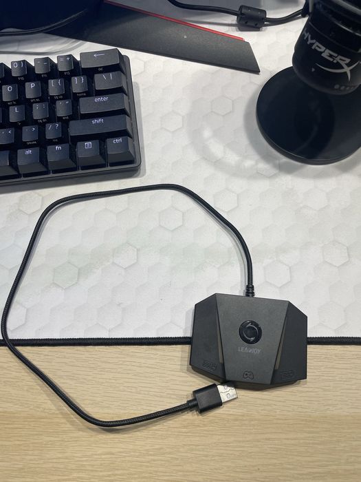 Xbox Series S + Casti 5.1 Surround Razer + Adaptor tastatura si mouse