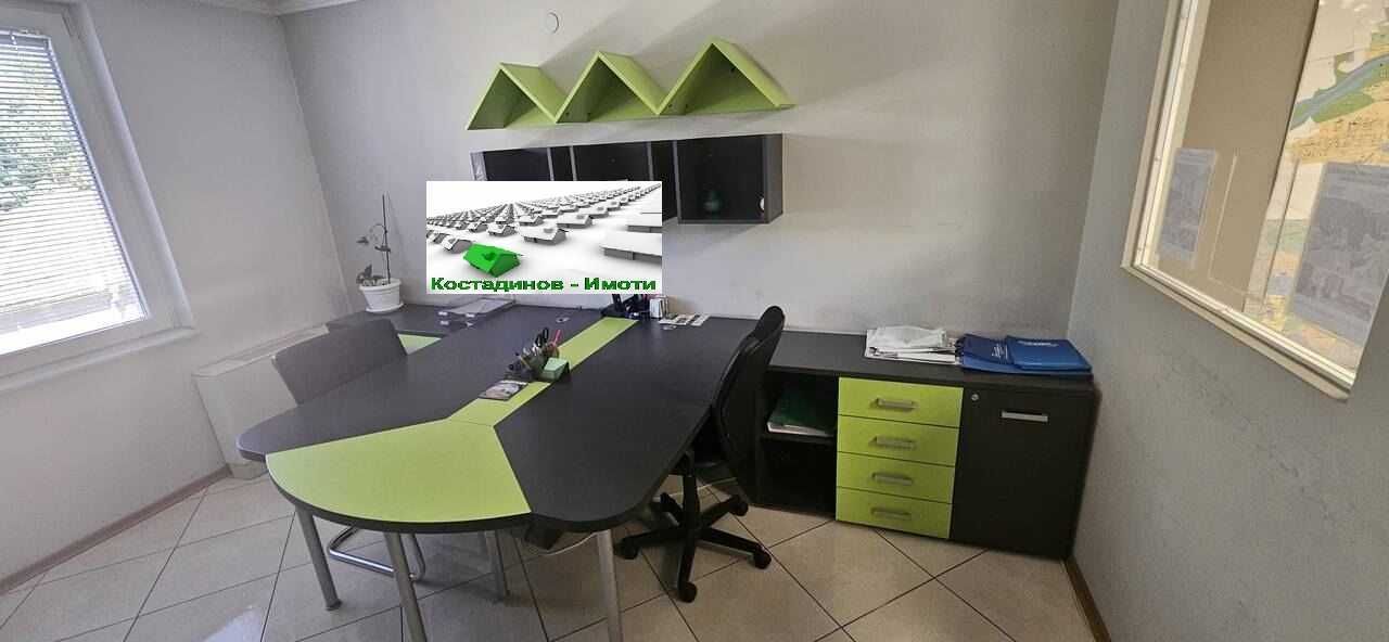 Дава се под наем Офис в Пловдив, Център - 101 кв.м за 790 € - Снимка #5