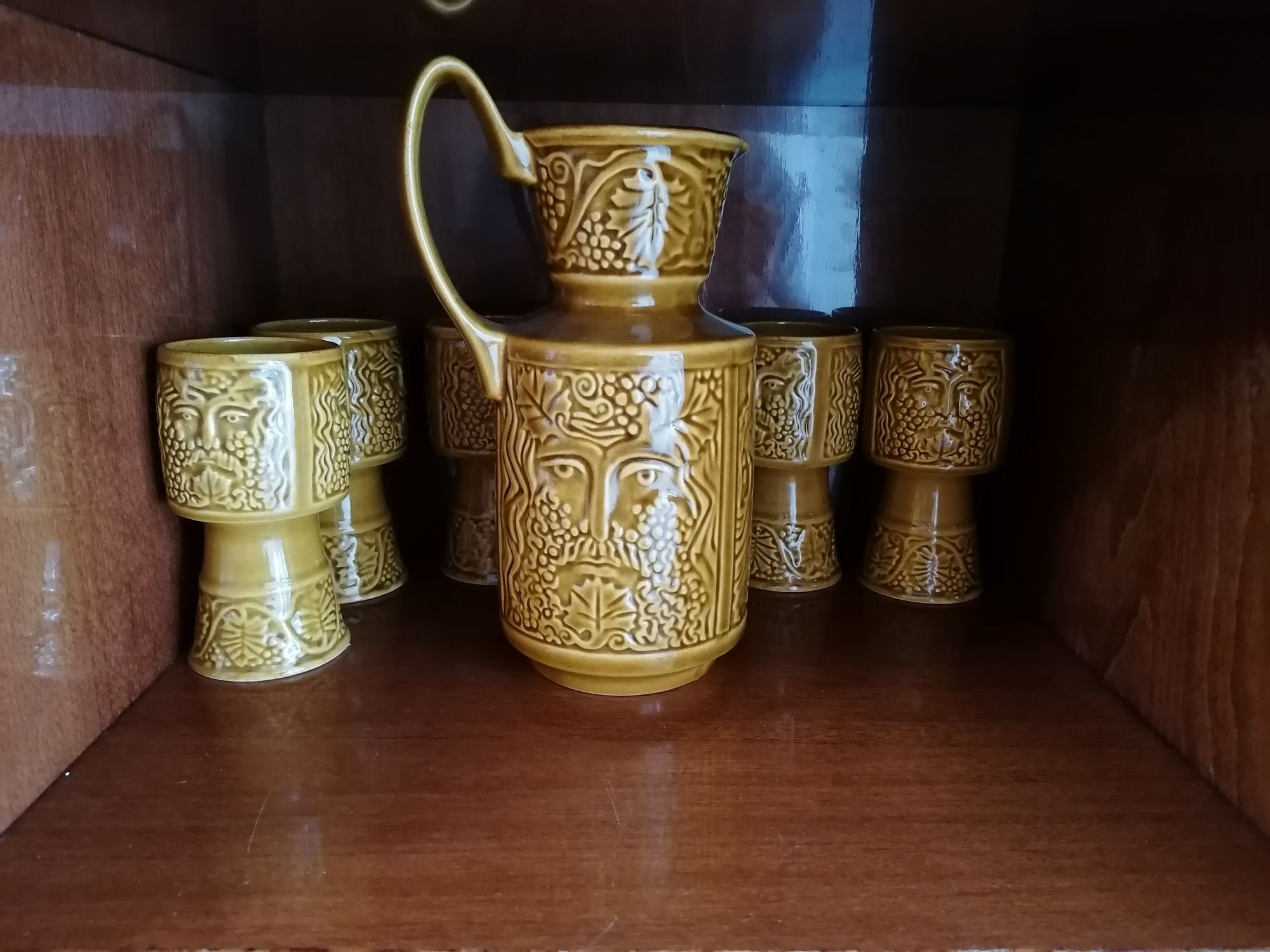 Set ceramica vechi carafă și pahare