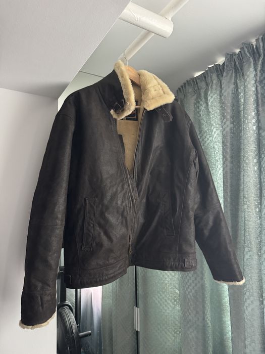 Vand geaca piele 100% naturala (calitate)
