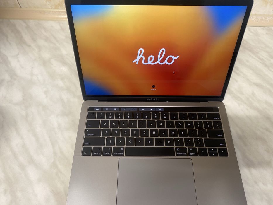 Mac Book Pro 14.2  i7  3,5Ghz 16 GB RAM
