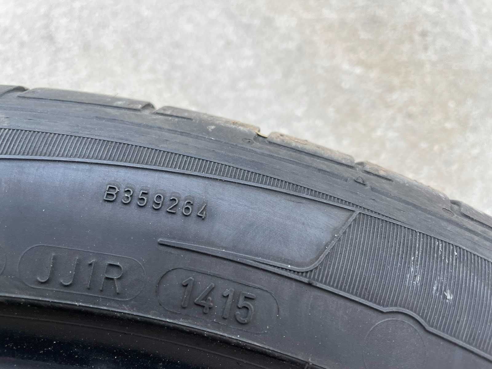 2бр DUNLOP 275/40/20 dot1415 | 6mm