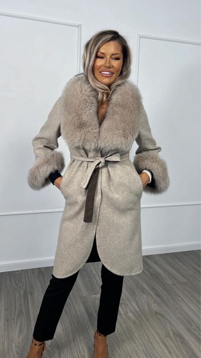 Palton Lana Alpaca Cu Blana De Vulpe marimea S,M,L si XL