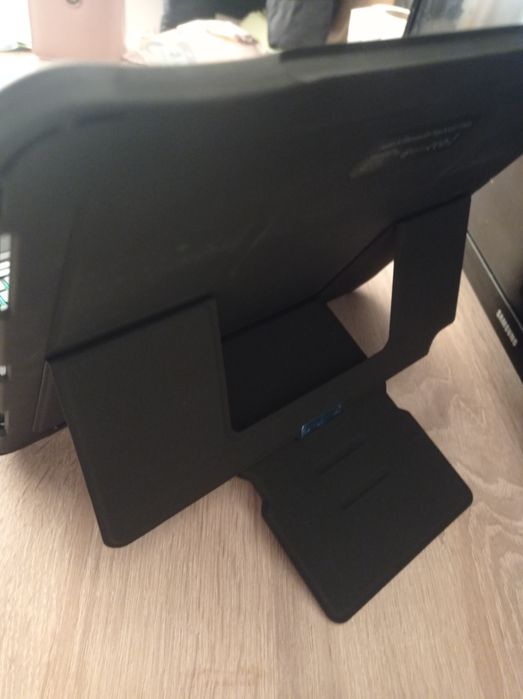 Husa cu tastatura si bluetooth luminată preț 100 lei Noi nouțe!