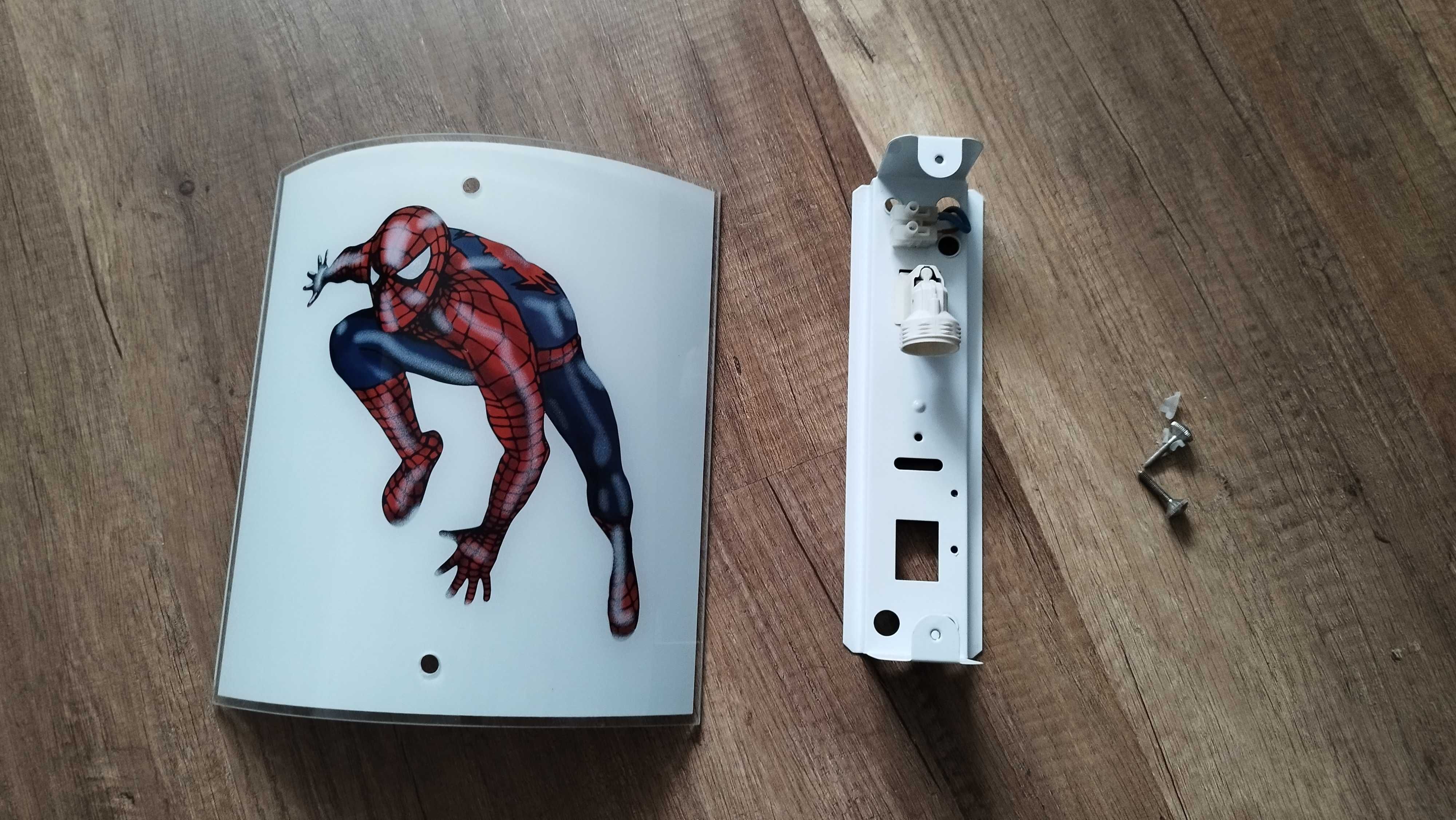 lampa pt.camera copilului spiderman