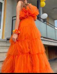 Бална рокля оранжева