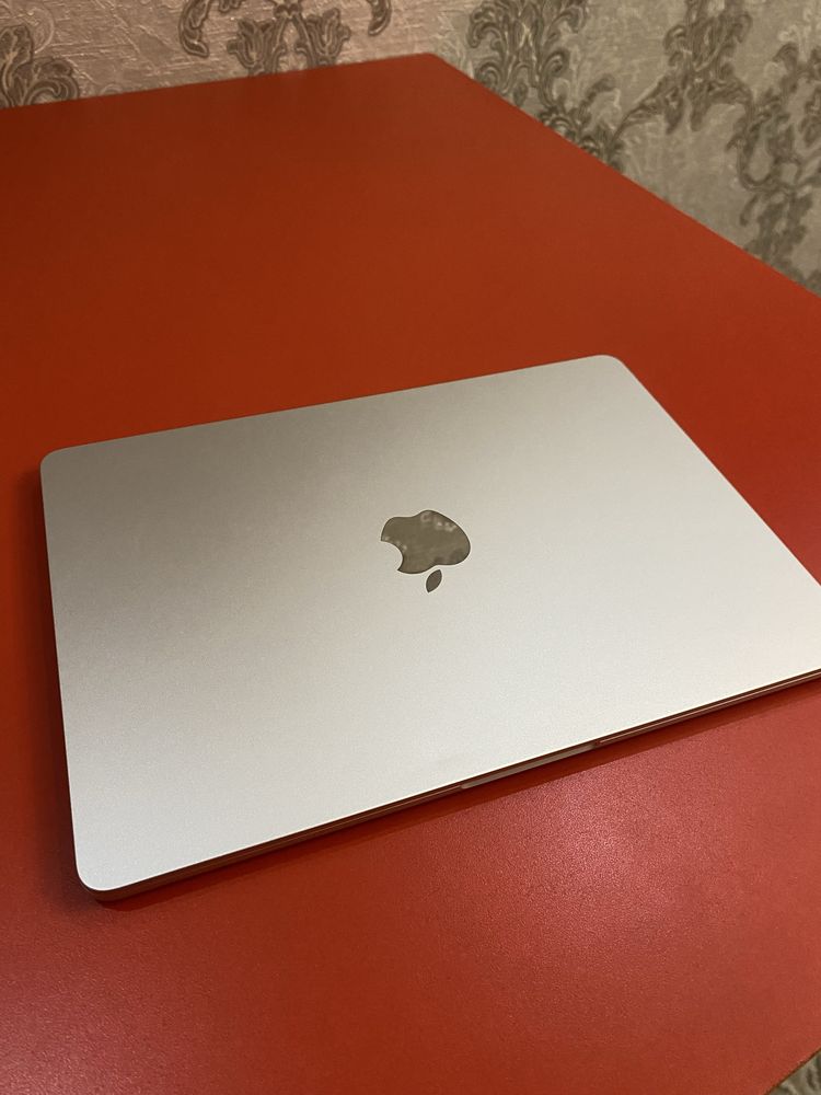 Macbook Air M2  8/256