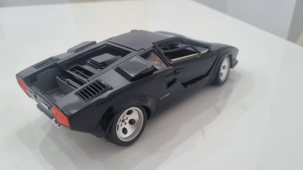 Macheta Lambourghini 1/18