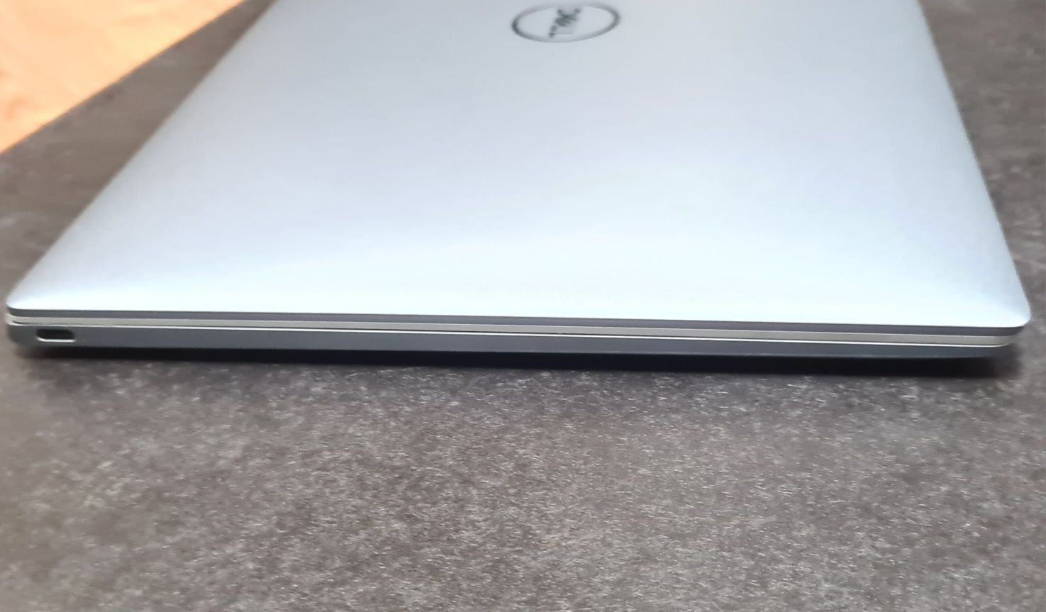 Dell XPS 9315 i5 1230u, 8 GB RAM, ssd 256 GB
