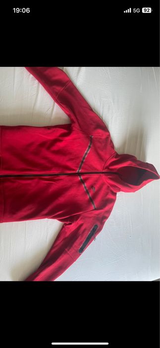 Nike Tech Fleece Rosu