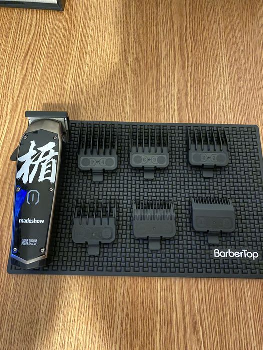 Vând masină de tuns aproape noua !!