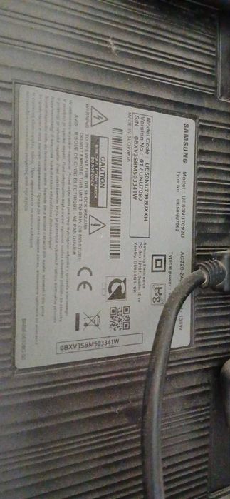 Продавам телевизор Samsung ue50nu7092u