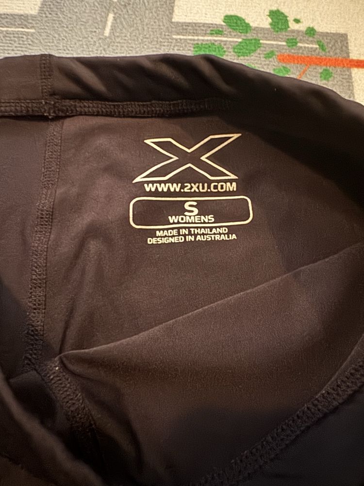 Дамски спортен клин 2XU