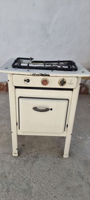 Продаётся газ плита в рабочем состоянии