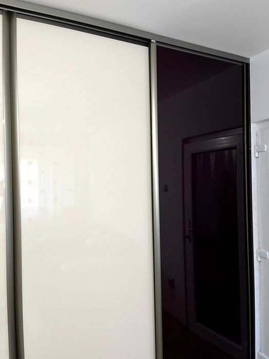 Usi culisante pentru dulap sistem Rehau h 2.53 x L 3.40 culoare Cognac