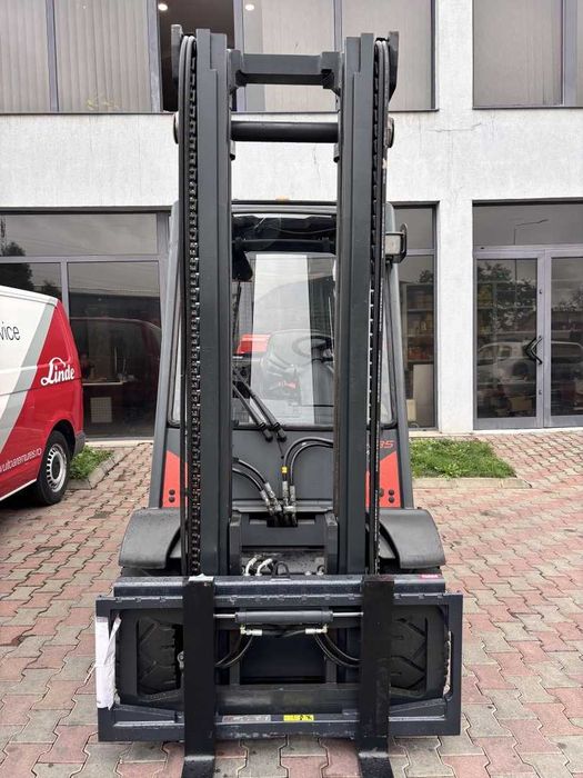 Stivuitor - Motostivuitor Linde H35T-02 An fabricație 2019