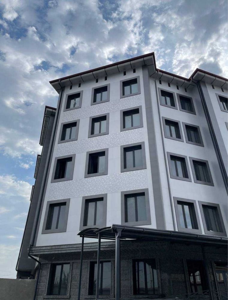 Сдается в аренду в САМАРКАНДЕ здание 7500 м2 с парковковкой