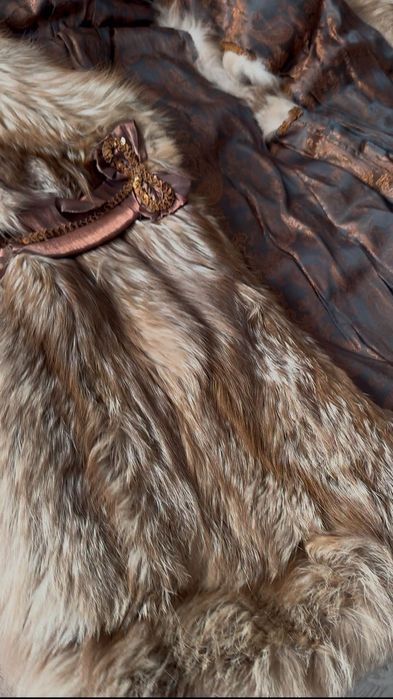 Дамско яке, жилетка, изработена от лисица