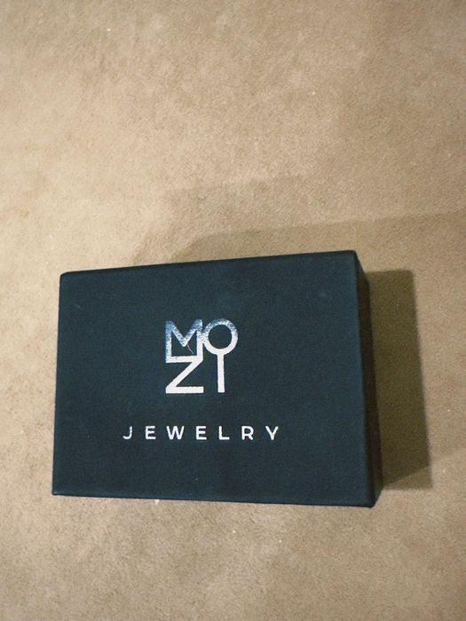 Серебреное кольцо MOZI J