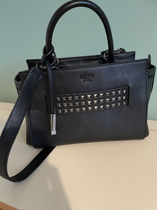 Дамска чанта Guess