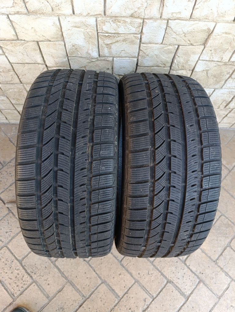 Зимни гуми Momo 245/40/18