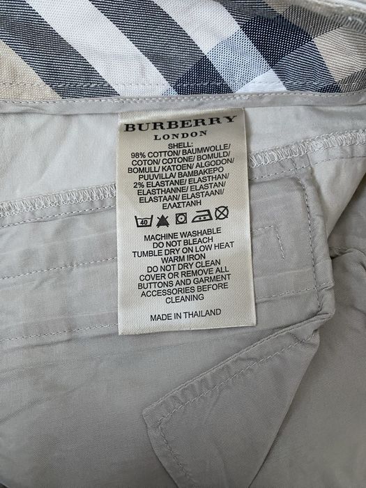 Burberry- Pantaloni scurti eleganti
