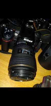 Dslr Nikon D7000 cu 20 000 cadre cu obiective Nikon 35 mm1.8 G,Nikon50