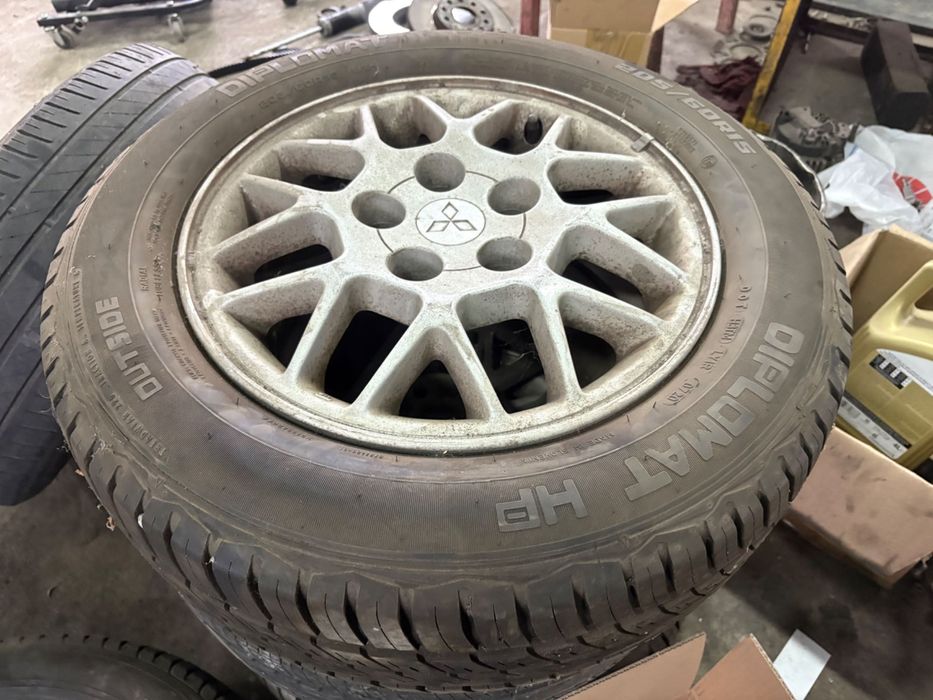 гуми с джанти  15