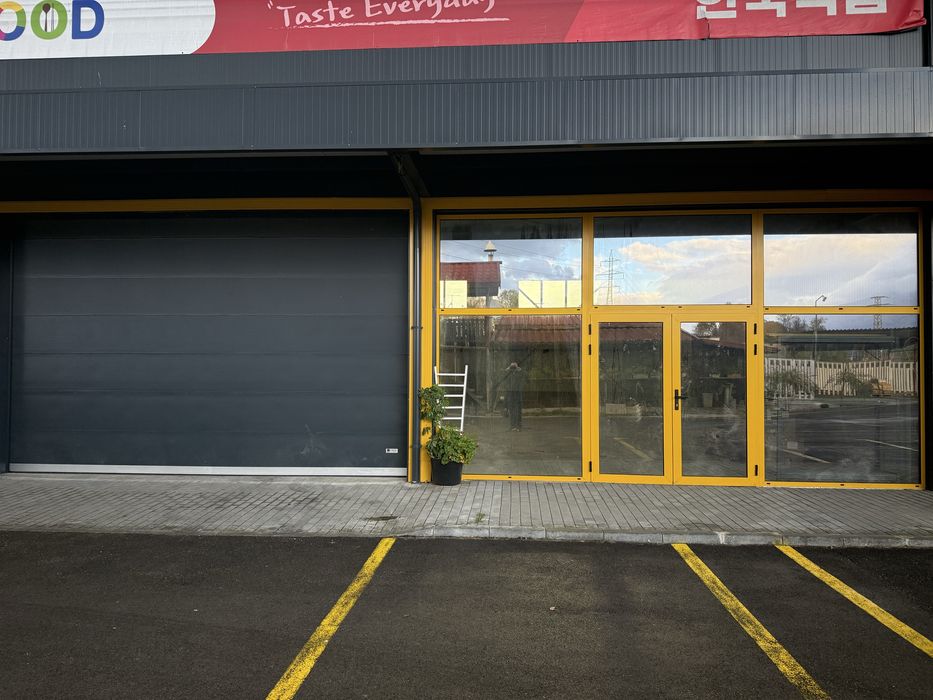 Дава под наем Склад на околовръстен път, 230 м2