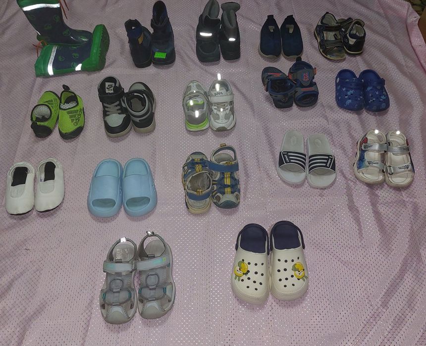 Обувь на мальчика.