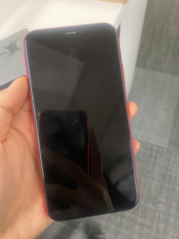 Iphone 11 Red (128 Gb)