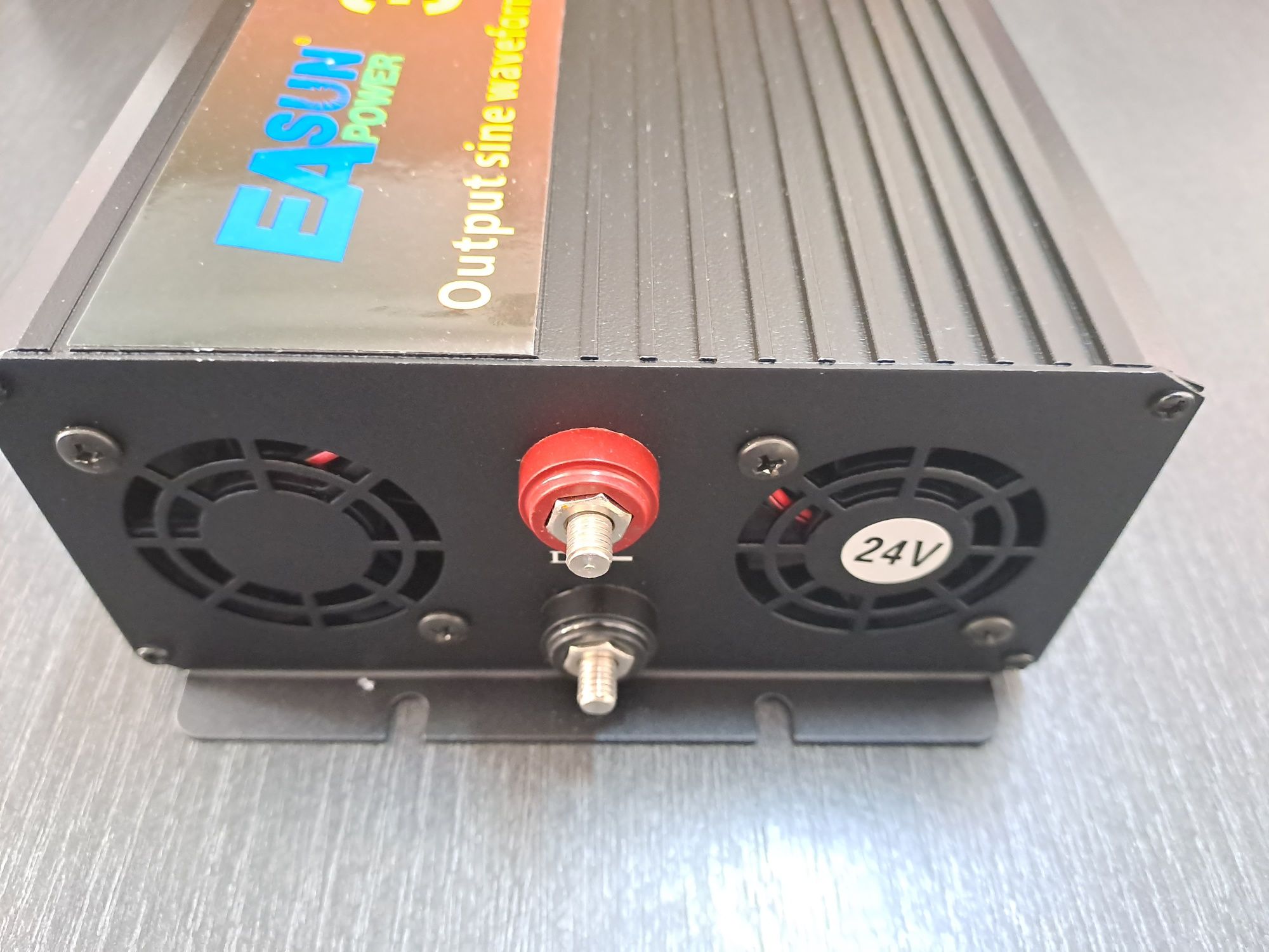 Invertor Inverter sinus pur EASUN 3000W - 12V sau 24v/220v