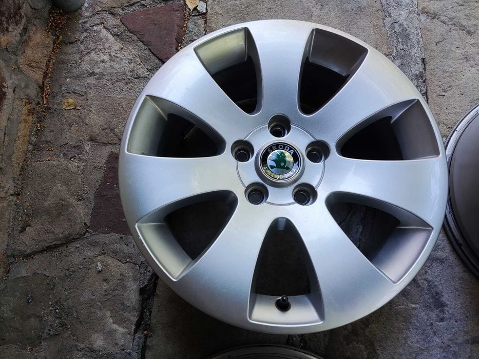 Шкода 5х112 - 16 цола оригинални алуминиеви лети джанти Skoda