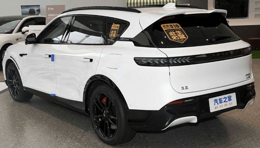 Voyah Free HYBRID 4WD 200km/318 km От 36,500/41,500 В наличии в Ташкен