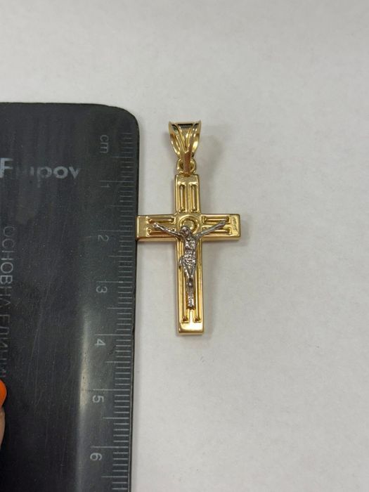 Златен кръст 14к 388лв