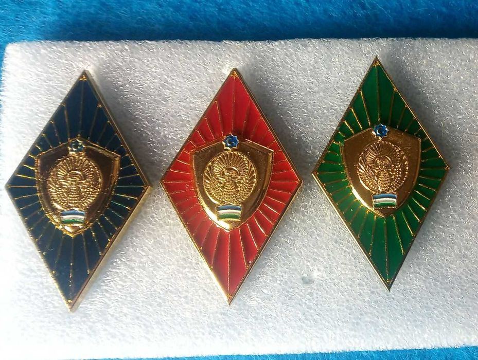 Значки Знаки ромбы тяжёлые СССР 16 штук .
