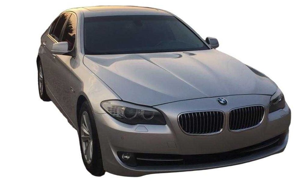 Aripa Dreapta Fata BMW Seria 5 F10/F11 2010-2017 Argintie