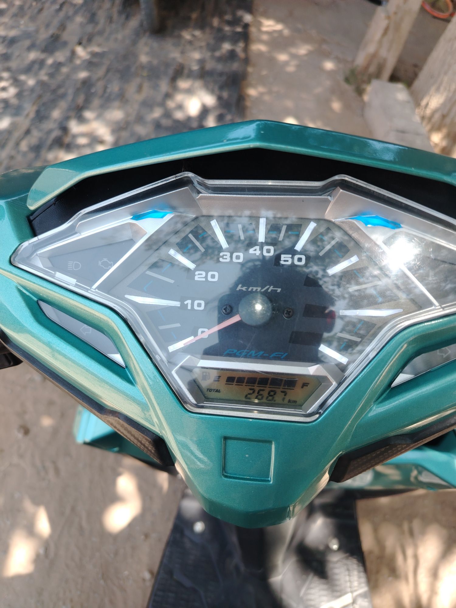 Продаётся скутер Honda Click 175