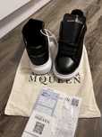 Alexander Mcqueen