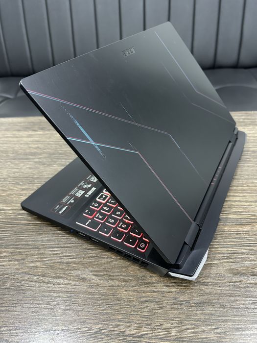 мощный 16-ядерный i7 ноутбук Acer Nitro, RTX 4060 8GB