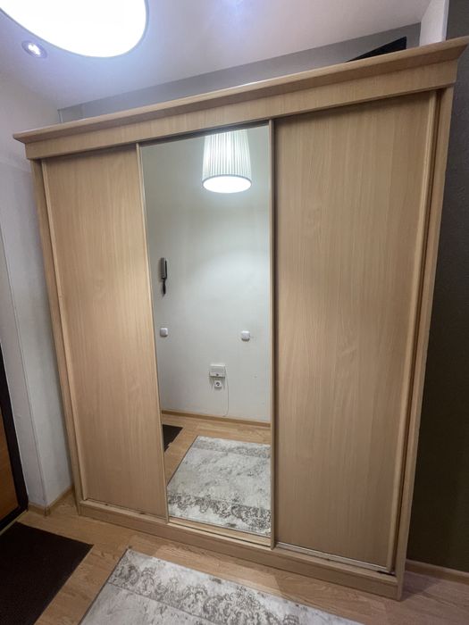 Продам шкаф купе