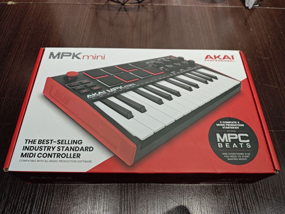 Продам новую midi клавиатуру