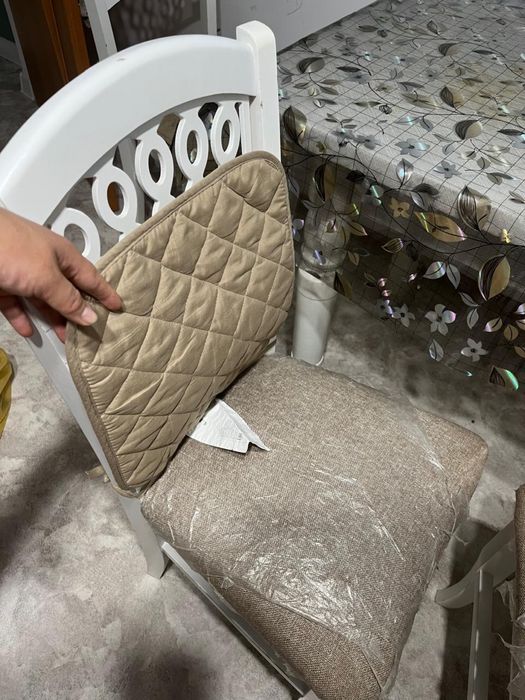 Продам стол со стульями