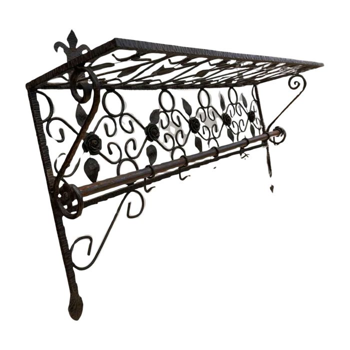 Cuier Vintage din Fier Forjat; Cuier de perete cu ornamente