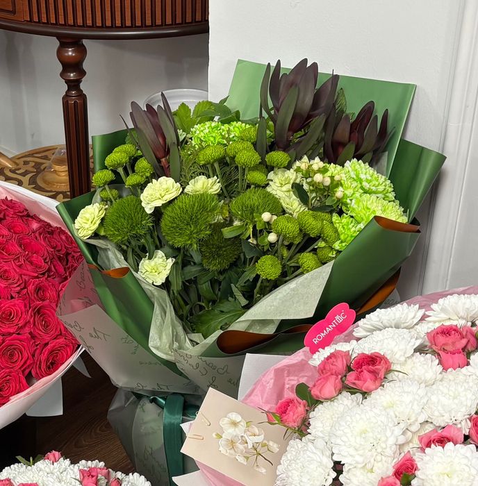 Трендовый композиционный букет