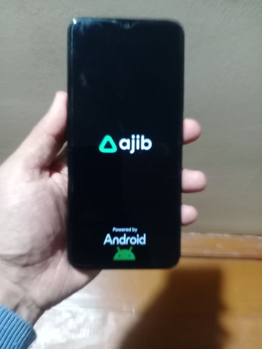 Telefon ajib 4+4/128 gb sotiladi 550000 so'm