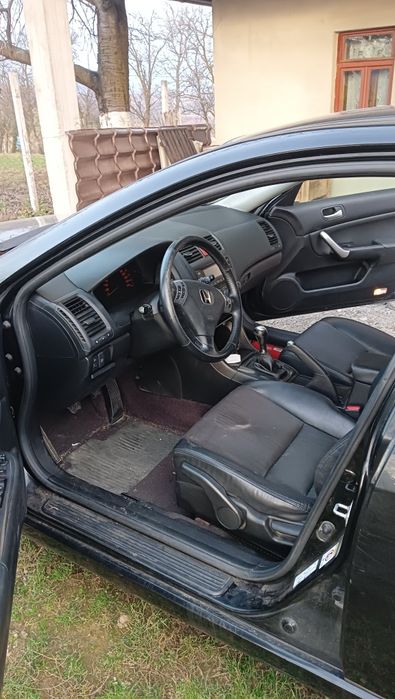 Vând honda acord Sedan motor 2.2, an 2005,in stare de funcționare,