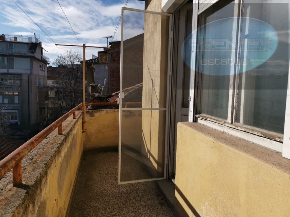 Продава се Тристаен апартамент в Пловдив, Център - 183 кв.м за 1230 €/кв.м - Снимка #4