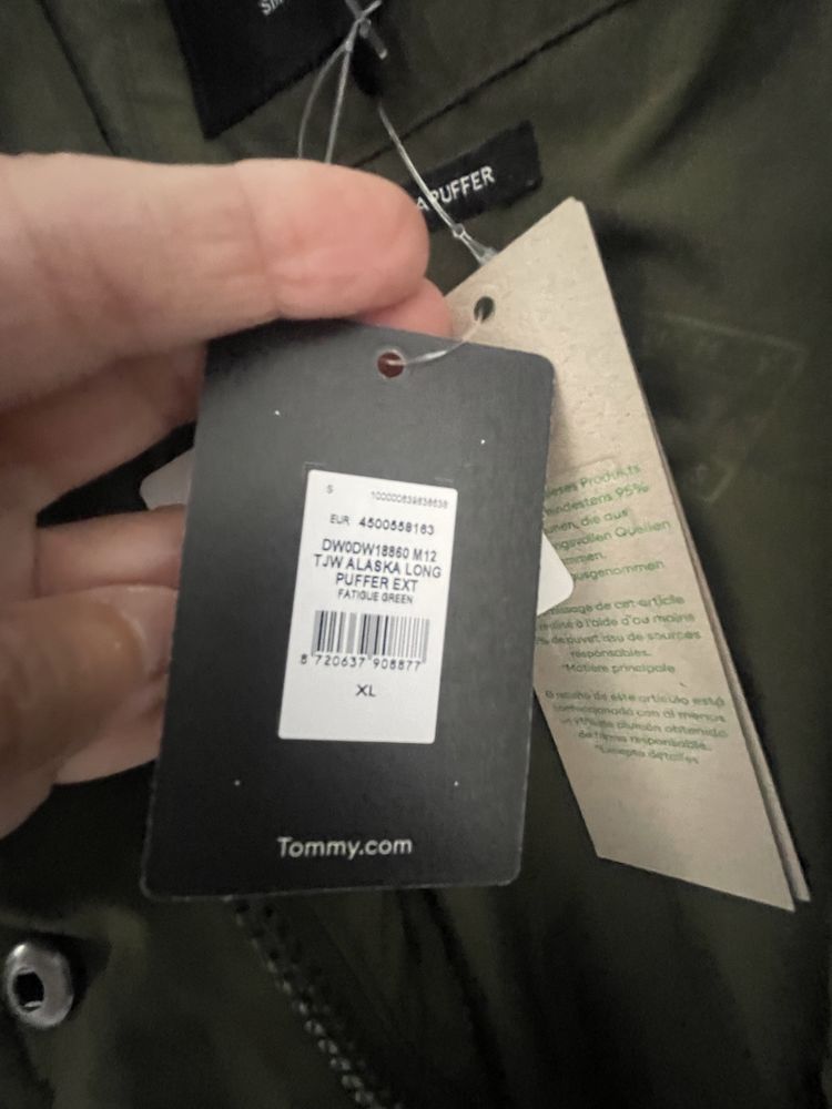 Parka lunga Tommy Jeans Alaska puffer noua cu eticheta